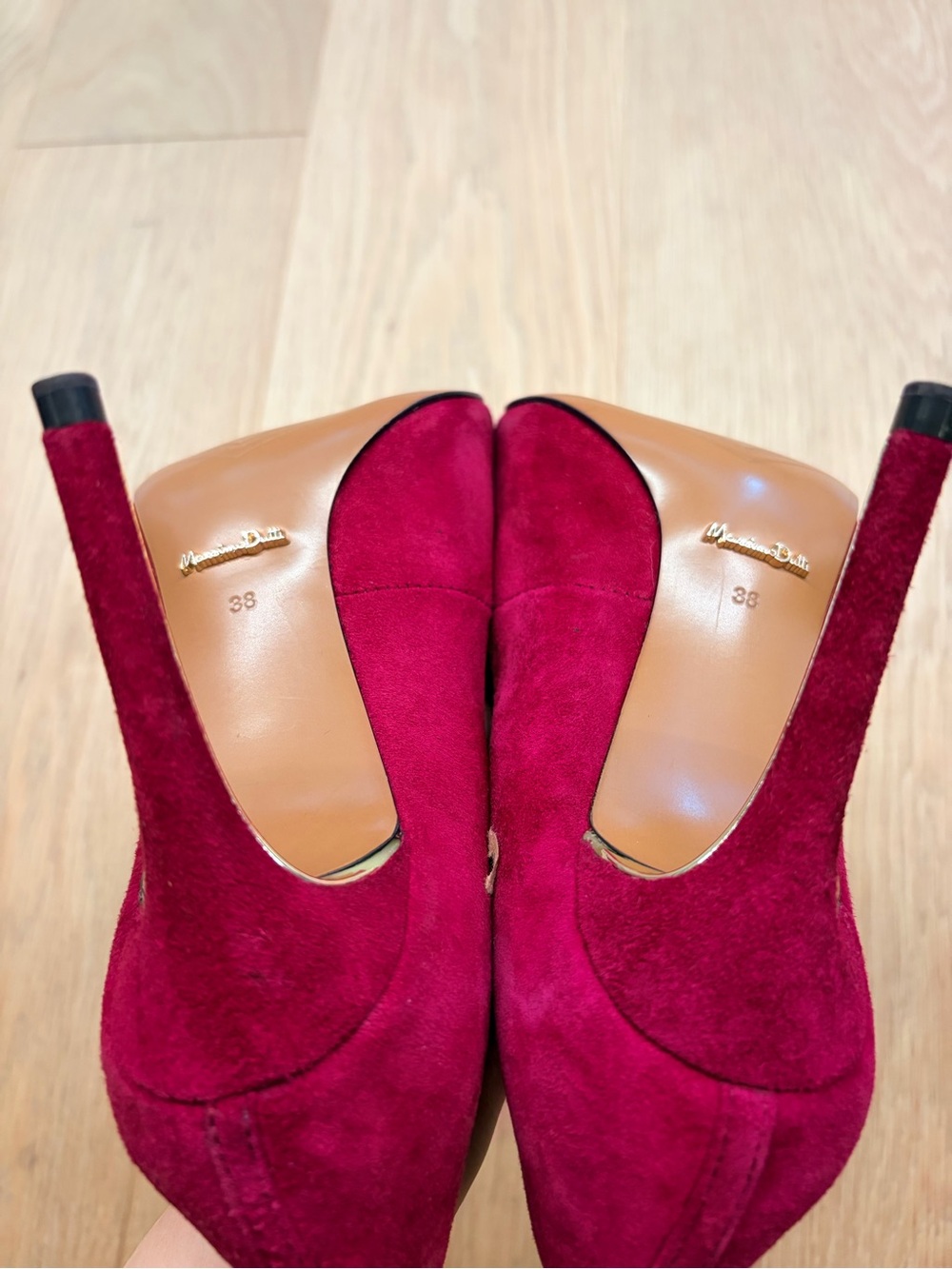 Massimo Dutti Raspberry Suede Pointed-Toe Stiletto Pumps - Picture 2 of 4